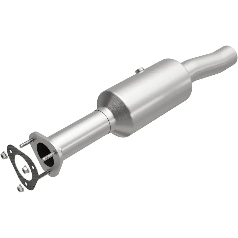 Magnaflow 16-19 Ford E-450 Super Duty Base V10 6.8L Underbody Direct-Fit Catalytic Converter 1