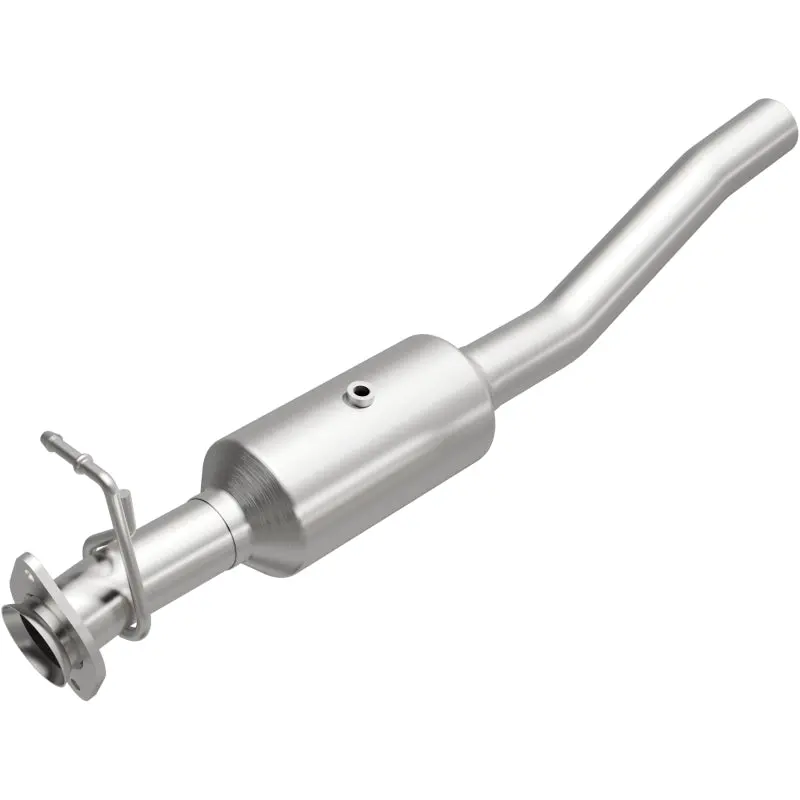Magnaflow 16-19 Ford F-53 V10 6.8L Underbody Direct-Fit Catalytic Converter 1