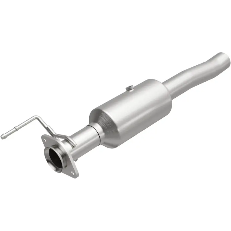 Magnaflow 18-19 Ford F-450 Super Duty V10 6.8L Underbody Direct Fit Catalytic Converter 1